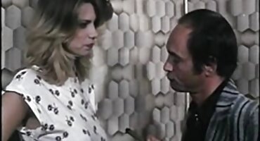 sex lesbian japanese Ariana Marie bị phim sx đốt cháy trong cả hai lỗ.